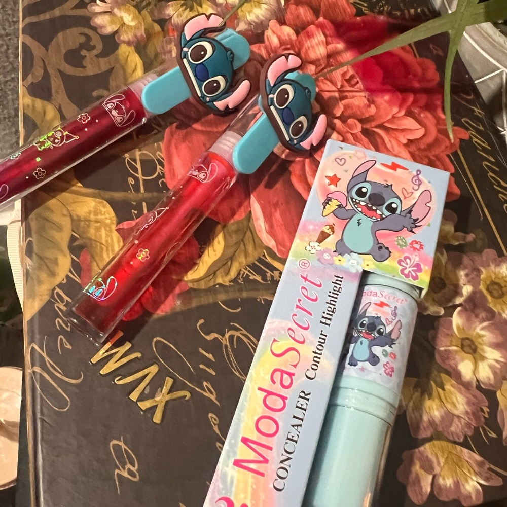 Makeup Bundle - image 4